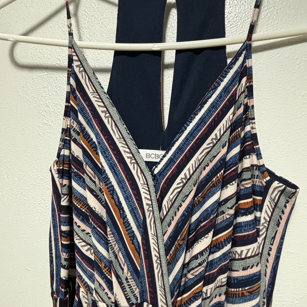 BCBG Generation Dress w Pockets - Picture 6 of 9